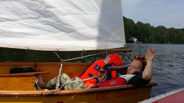 Segelausbildung der Optimisten auf der Talsperre Kriebstein